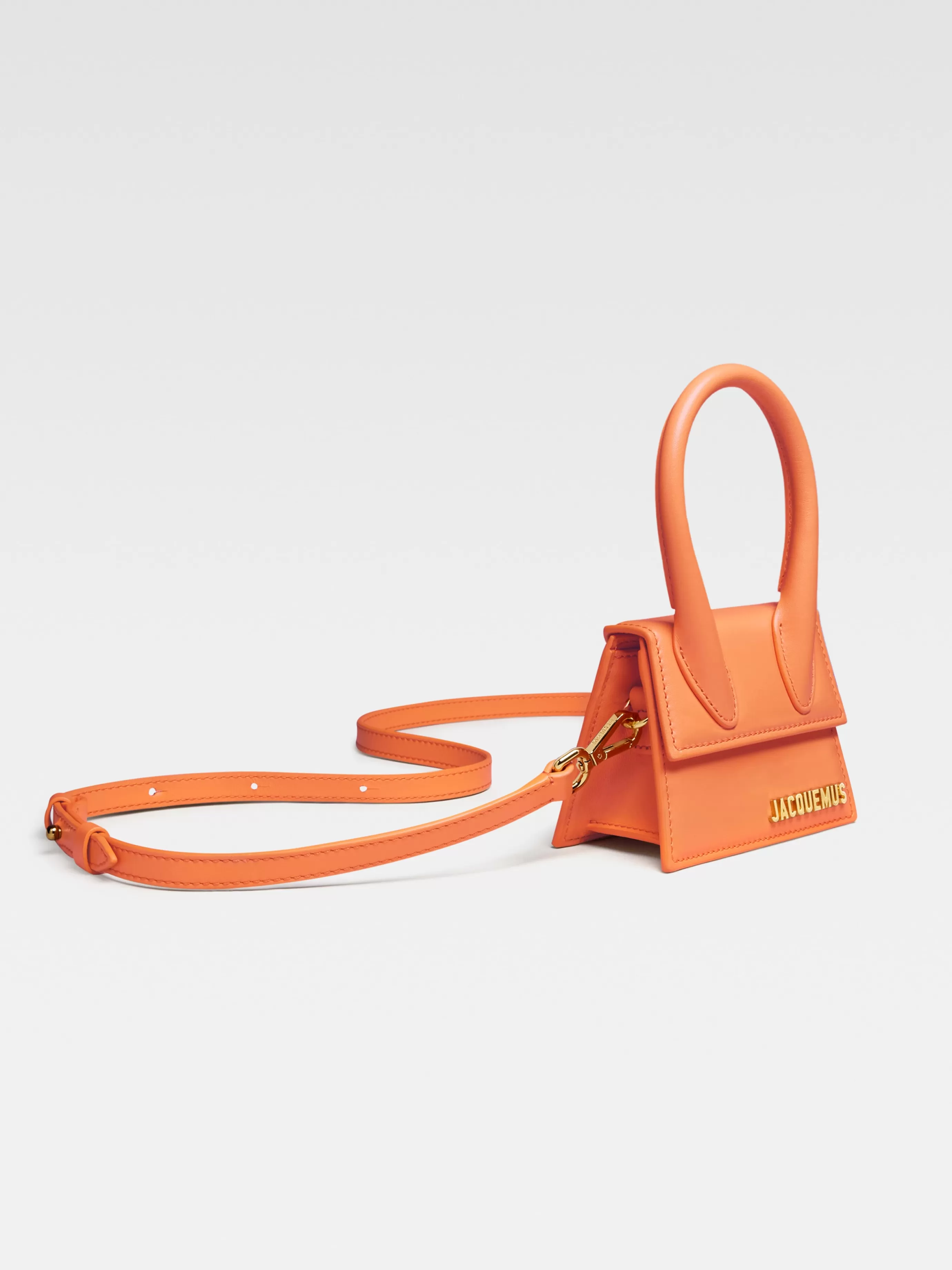 Jacquemus Le Chiquito