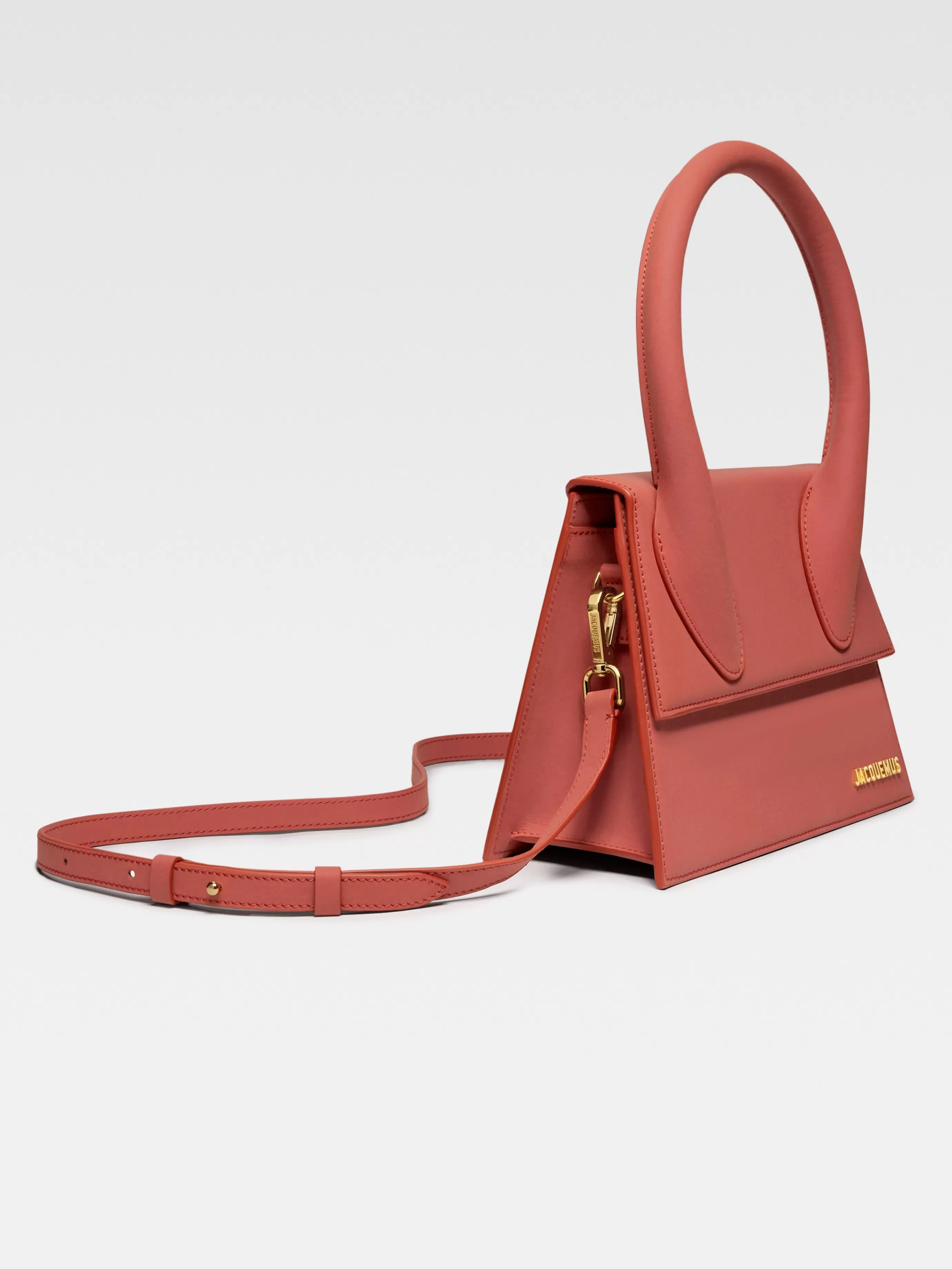 Jacquemus Le grand Chiquito