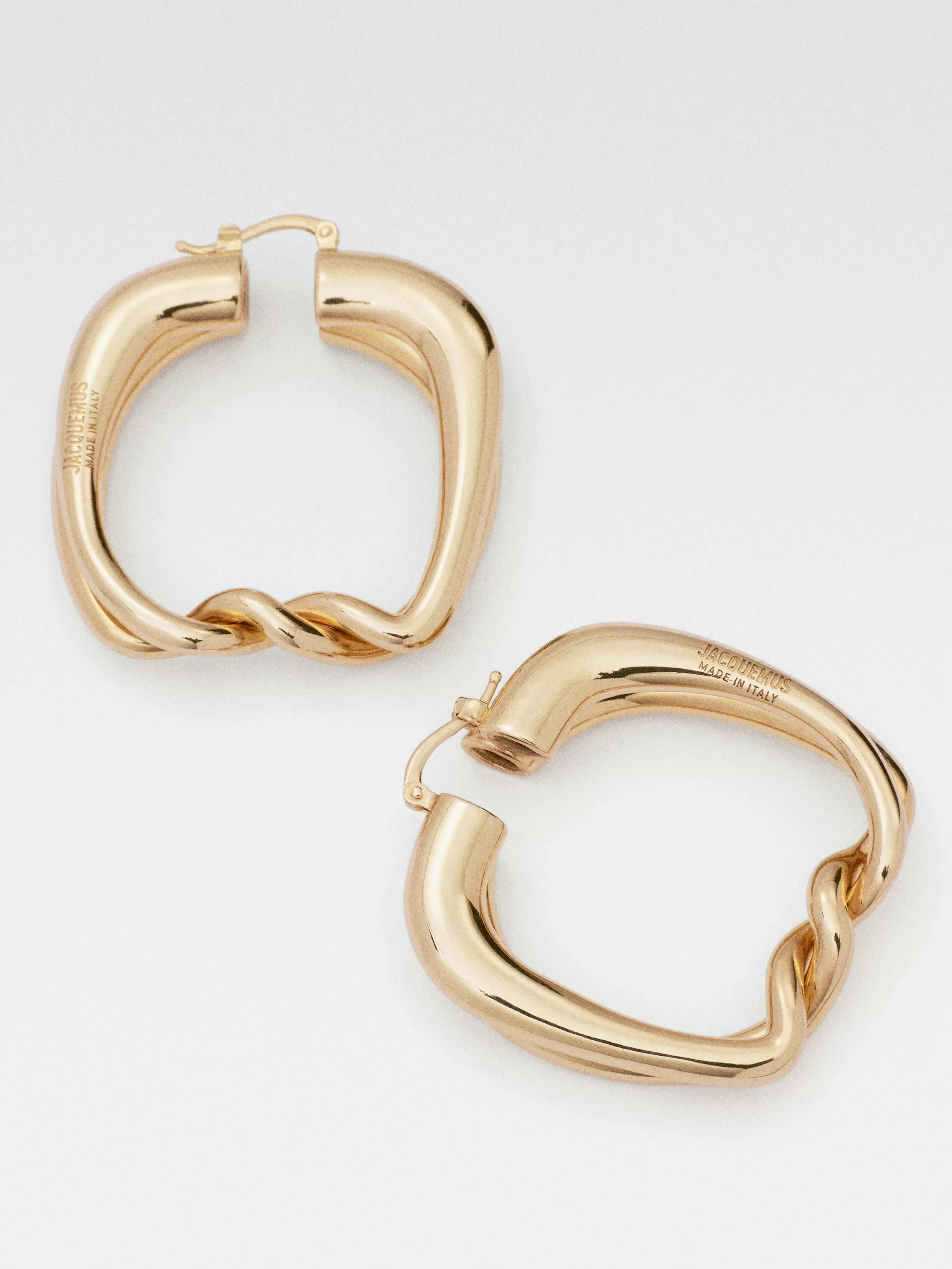 Femme Jacquemus Les petites créoles Nodi